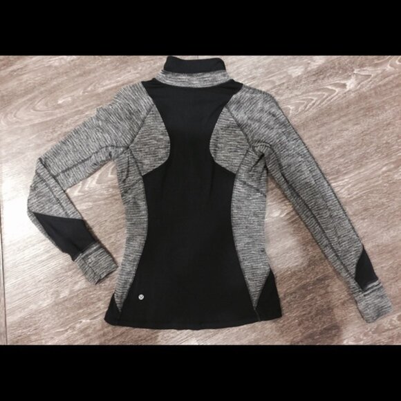 Lululemon long sleeve half zip pullover size 6 - Picture 2 of 6